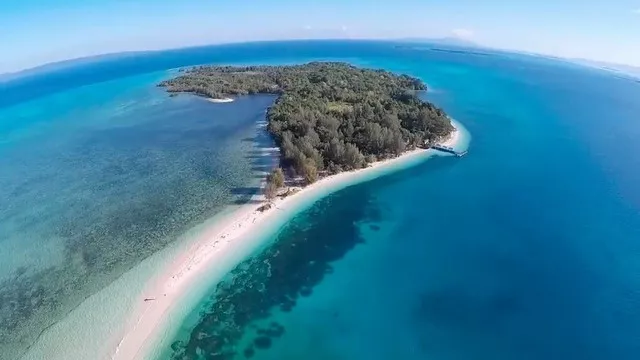 Uniknya Pulau Dodola, Bisa Jadi Dua Saat Air Pasang - GenPI.co