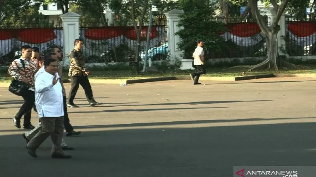 Prabowo Merapat ke Istana Negara, Kira-kira Jadi Menteri Apa Ya? - GenPI.co