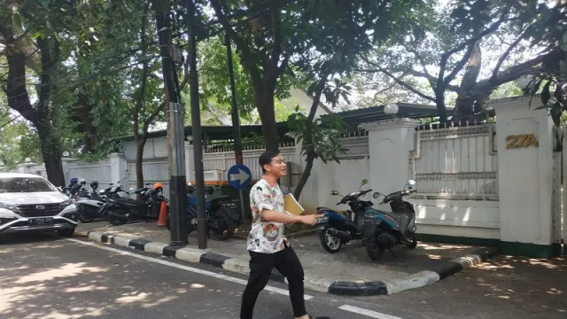 Pesan Hasto, Tak Ada Perlakuan Khusus Gibran Maju Pilkada Solo - GenPI.co Pesan Hasto, Tak Ada Perlakuan Khusus Gibran Maju Pilkada Solo - GenPI.co