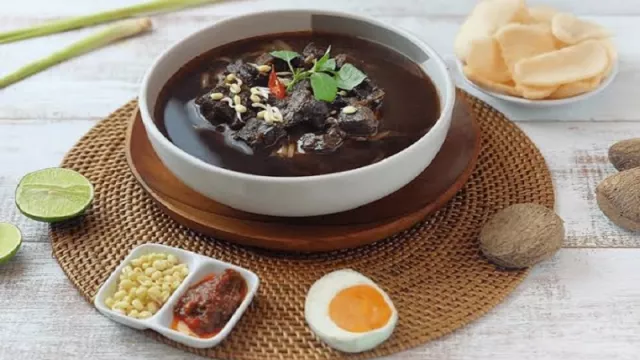 Bukan Si Tampan Rowoon, Ini Resep Rawon Khas Jawa Timur - GenPI.co