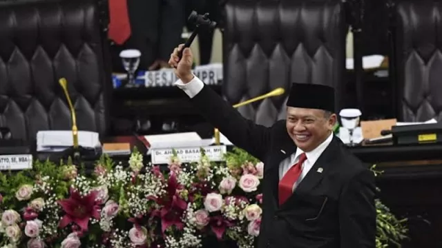 Pelantikan Jokowi, Bamsoet: Megawati dan SBY Dipastikan Hadir - GenPI.co