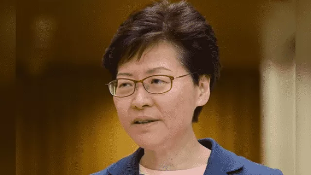 Diteriaki Oposisi, Pemimpin Hong Kong Carrie Lam Urung Berpidato - GenPI.co