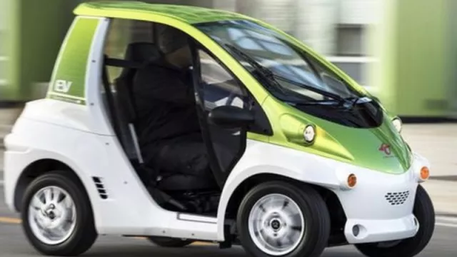 Impian Jadi Nyata! Mobil Mungil Kapasitas 1 Orang Mengaspal 2021 - GenPI.co