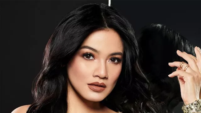 4 Hot Mom Indonesia Pemilik Bibir Sensual, Nomor 3 Hmmm Banget - GenPI.co