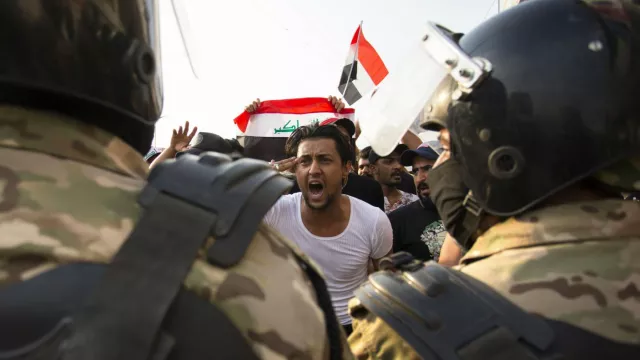 Demo Menentang Pemerintah di Irak, 72 Tewas Terkena Peluru Polisi - GenPI.co