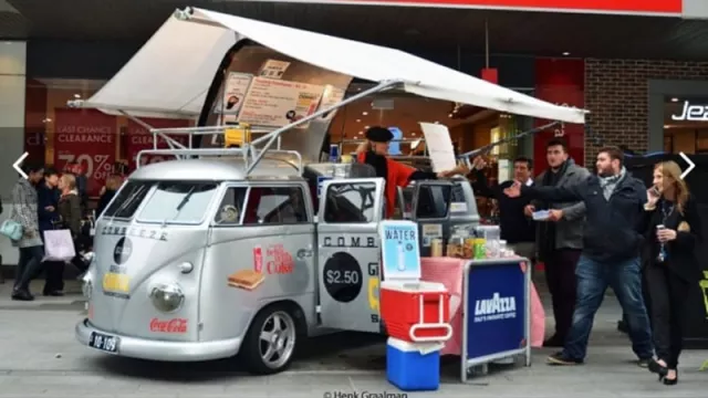 Wow! Bisa Gaya Sambil Dagang Lho di VW Kombi - GenPI.co