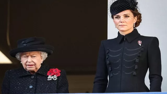 Kate Suka Pinjam Perhiasan Ratu Elizabeth II yang Ada Mutiaranya - GenPI.co