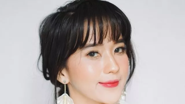 Bak Lisa Blackpink, 5 Gaya Makeup Korea ini Bikin Pangling - GenPI.co