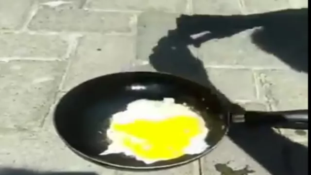 Panas Menyengat, Video Masak Telur di Terik Matahari Ini Viral - GenPI.co