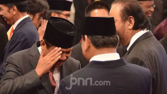 Prabowo Subianto ke Wahyu Sakti Trenggono: Kamu Kerja, Aku Tidur - GenPI.co