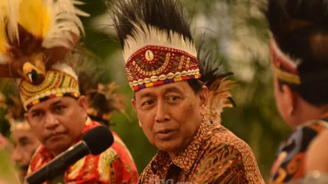 Wiranto Dijenguk Tokoh Istimewa dari Luar Negeri - GenPI.co