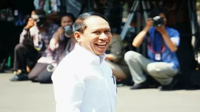 Zainudin Amali Jadi Menpora, Jokowi: Sepak Bolanya Pak - GenPI.co