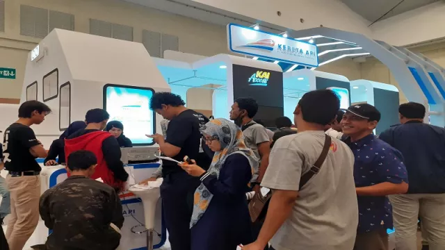 KAI Expo 2019 Diserbu Pengunjung - GenPI.co KAI Expo 2019 Diserbu Pengunjung - GenPI.co