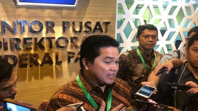DPR Acungkan Jempol Buat Erick Thohir Berani Benahi Pertamina - GenPI.co