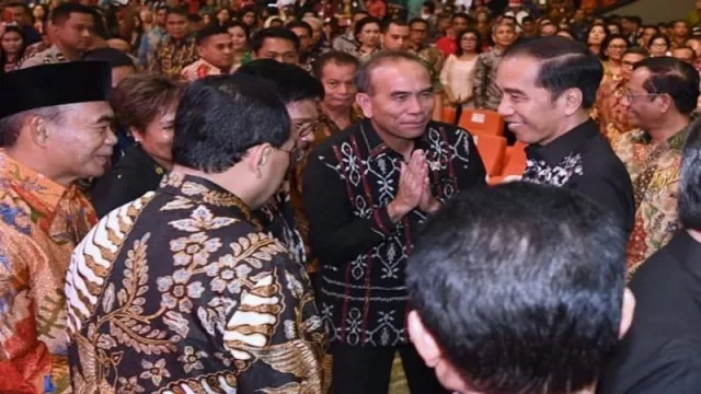 Jokowi Sampaikan Pesan Natal, Warganet: Salut Banget - GenPI.co