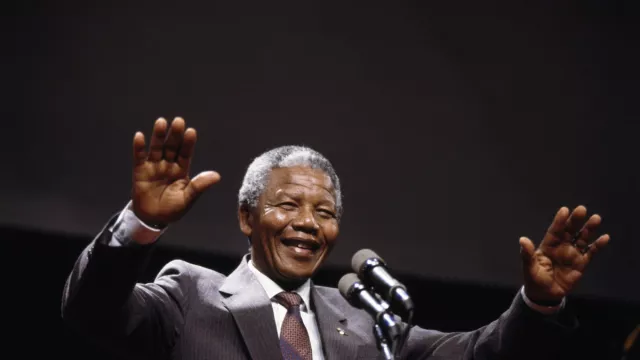 15 Desember Pemakaman Nelson Mandela, Simak Perjalanannya Yuk! - GenPI.co