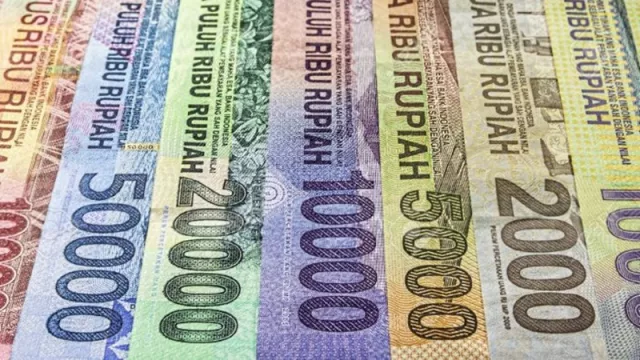 IDR/USD 24 April: Kurs Tengah vs Rupiah Spot, Cek Dolar di 3 Bank - GenPI.co