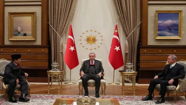 Gagahnya Menhan Prabowo Bertemu dengan Presiden Erdogan - GenPI.co