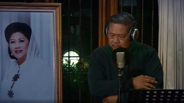 Ini Lirik Seruling Lembah Sunyi, Lagu Rindu SBY untuk Ibu Ani - GenPI.co
