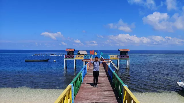 Ayo Menikmati Suguhan Utama Pantai Waha, Wakatobi - GenPI.co