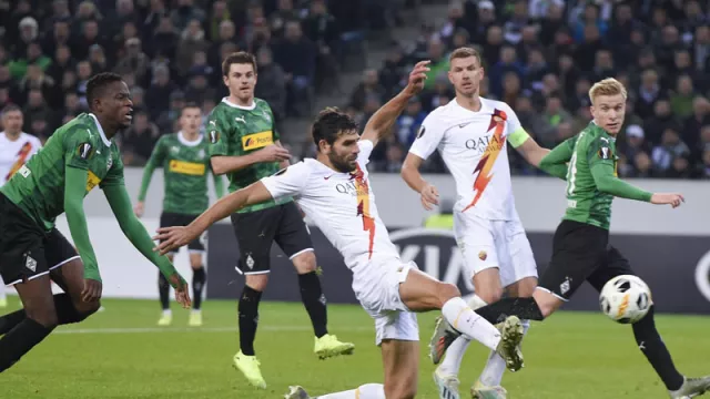 Moenchengladbach vs AS Roma 2-1: Magis Anak Legenda Prancis - GenPI.co