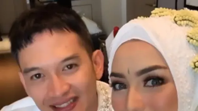 Resmi Menikah, Rezky Aditya Langsung Cium Citra Kirana - GenPI.co