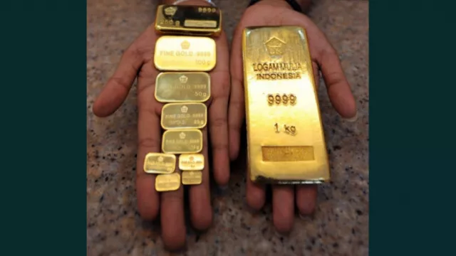 Harga Emas Antam Turun Banyak Kepingan 1 Kg Terpangkas Rp 11 Juta - GenPI.co