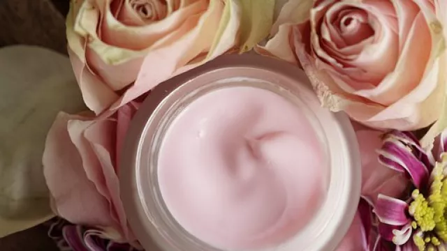 Bingung Memilih Body Cream, Simak 4 Kiat Ini - GenPI.co