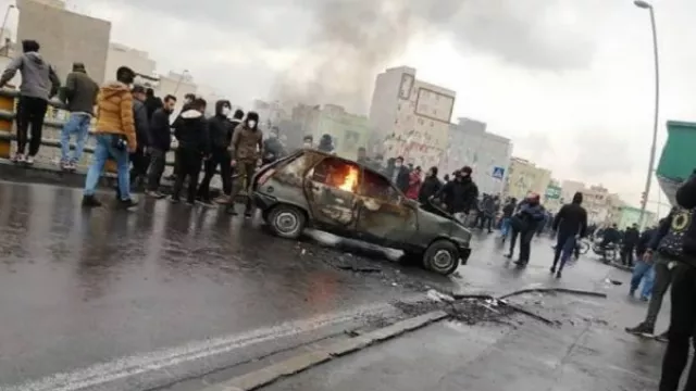 100 Demonstran Tewas, Rezim Iran Rayakan Kemenangan - GenPI.co