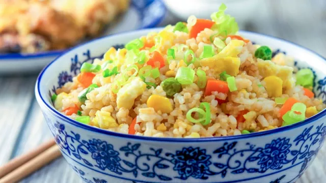 Awas, Sering Makan Nasi Goreng Menyebabkan Penyakit Jantung - GenPI.co