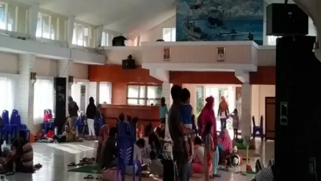Mencekam, Warga Papua Masih Mengungsi di Pangkalan TNI AL - GenPI.co