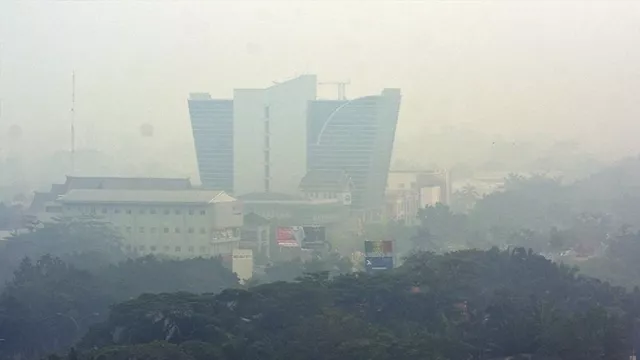 Kabut Asap Makin Tebal di Pekanbaru, Libur Sekolah Diperpanjang - GenPI.co