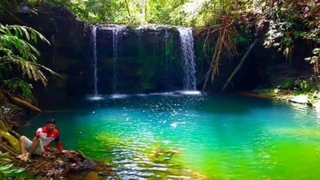 Festival Pacu Jalur Singkap Warna Eksotis 23 Air Terjun Kuansing - GenPI.co