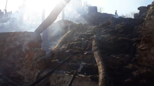 Bersihkan Lahan dengan Api, 3 Rumah Adat di Sumba Ikut Ludes - GenPI.co
