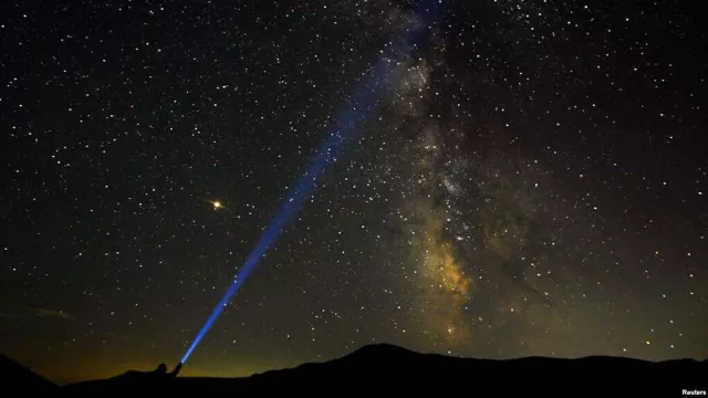 Hujan Meteor Perseid Bakal Hiasi Langit Pekan Ini - GenPI.co