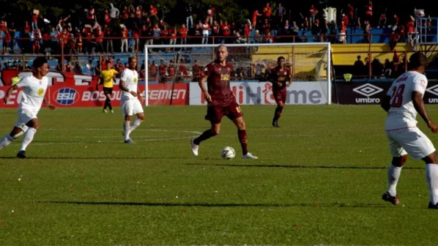 Dikalahkan PSM Makassar, Begini Kata Pelatih Barito Putera - GenPI.co
