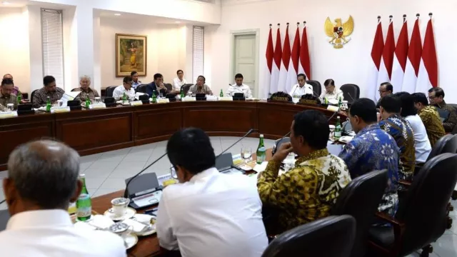 Kurangi Bahan Bakar Fosil Jokowi Terapkan B20 - GenPI.co