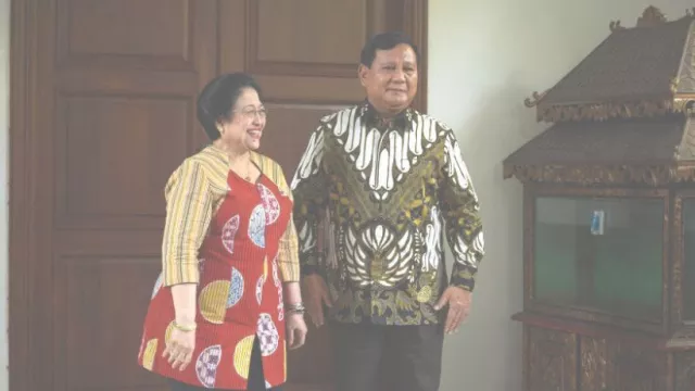 Megawati Undang Khusus Buat Prabowo Datang ke Kongres PDIP - GenPI.co