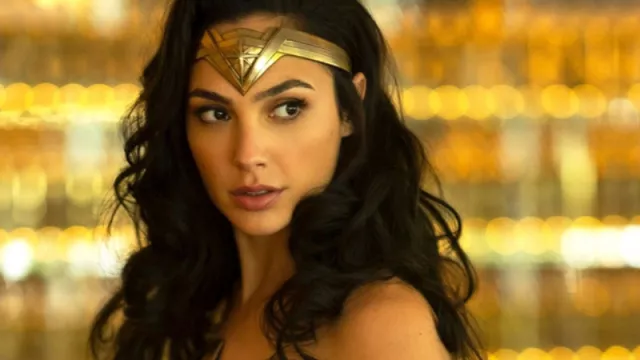 Diana Prince Begitu Kesepian di Wonder Woman 1984 - GenPI.co Diana Prince Begitu Kesepian di Wonder Woman 1984 - GenPI.co