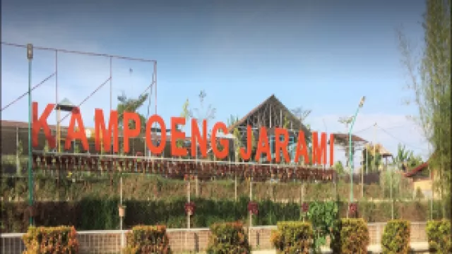 Kampoeng Jarami, Wisata Dekat Bandung yang Buka Saat Pandemi - GenPI.co