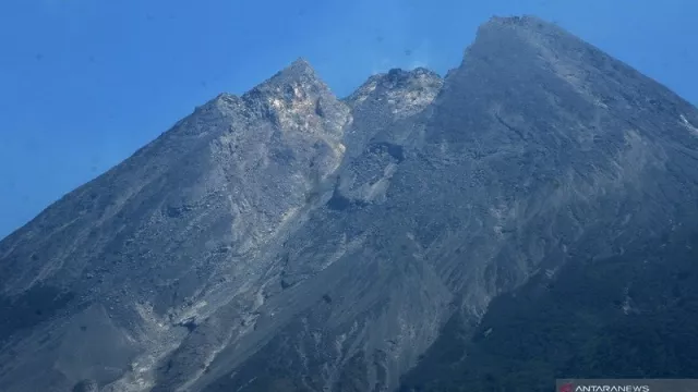 Gunung Merapi Sudah 5 Kali Gempa Guguran, Masyarakat Waspada - GenPI.co