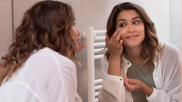 5 Tips Tetap Cantik dengan Makeup Minimal Saat Pernikahan - GenPI.co