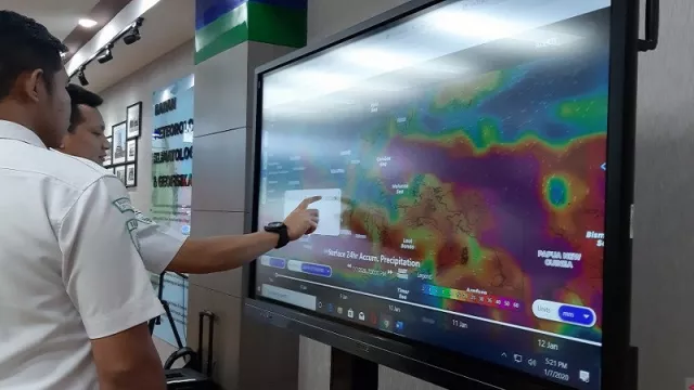BMKG: Hujan Guyur Jakarta 3 Hari ke Depan - GenPI.co