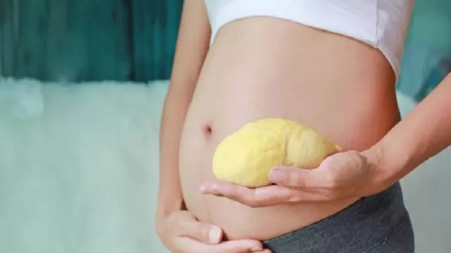 Makan Durian Saat Hamil Bikin Janin Panas, Benarkah? - GenPI.co
