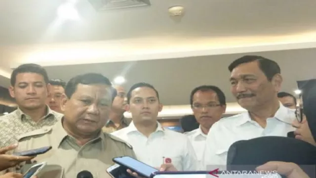2 Jenderal, Prabowo dan Luhut Tegas Nih Soal Perairan Natuna - GenPI.co