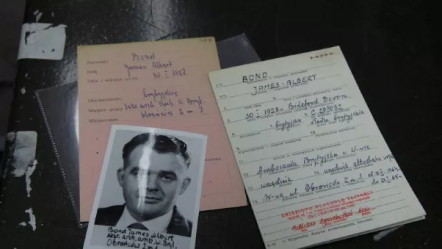 OMG! Agen Rahasia James Bond Ternyata Benar-Benar Ada - GenPI.co OMG! Agen Rahasia James Bond Ternyata Benar-Benar Ada - GenPI.co