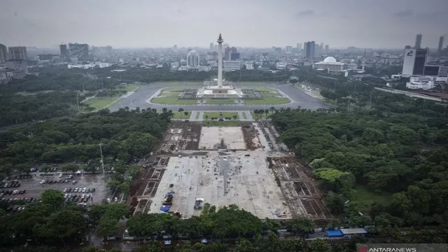 Pohon di Monas Ditebang Demi Balapan Mobil Formula E? - GenPI.co Pohon di Monas Ditebang Demi Balapan Mobil Formula E? - GenPI.co