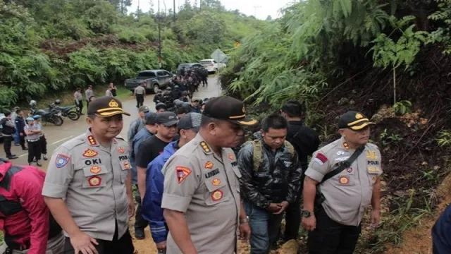 Polisi Tutup Tambang Emas Liar di Banten - GenPI.co
