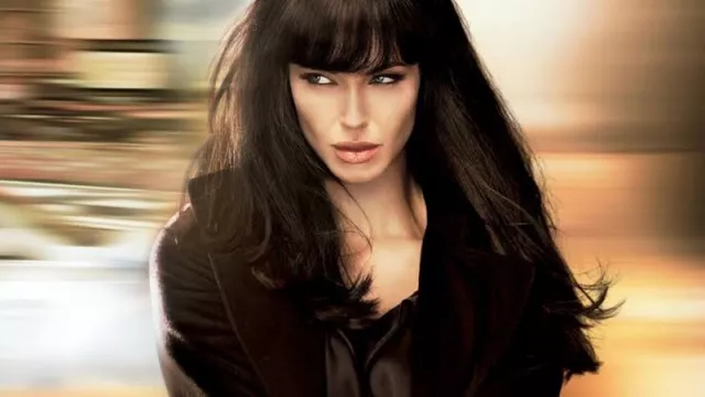 Selain Maleficent, Ini 5 Film Angelina Jolie yang Melegenda - GenPI.co