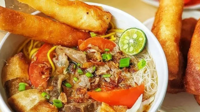 Liburan Ke Bogor? Jangan Lewatkan untuk Mencicipi 3 Kuliner ini - GenPI.co Liburan Ke Bogor? Jangan Lewatkan untuk Mencicipi 3 Kuliner ini - GenPI.co